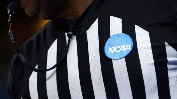 NCAA Tournament Coach Calls Out Refs After His Team Got Blown Out