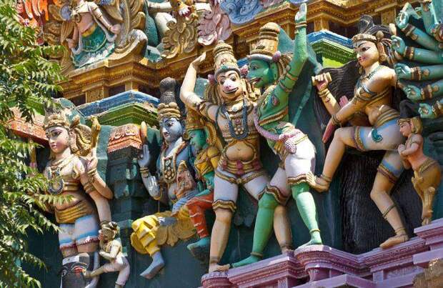 Разноцветные храмы Индии