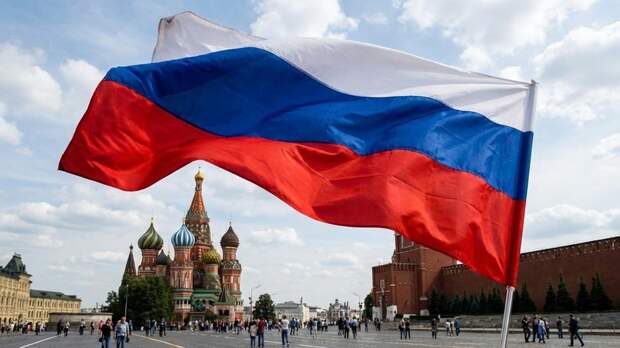 Карасин: дальновидность Путина вывела Россию на позиции передовой державы