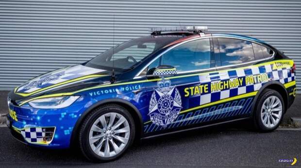 Австралийская полиция получила Tesla Model X