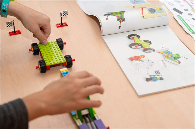 Как обеспечить научный подход? Фотообзор нового конструкторского решения lego® Education BricQ Motion 45401