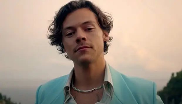 Новинка Гарри Стайлса ”As It Was” установила рекорд по прослушиваниям