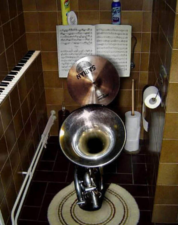 Дизайн туалета любителя музыки или музыканта