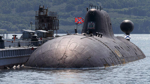 Атомная подлодка "Иркутск" вышла на ходовые испытания после ремонта
