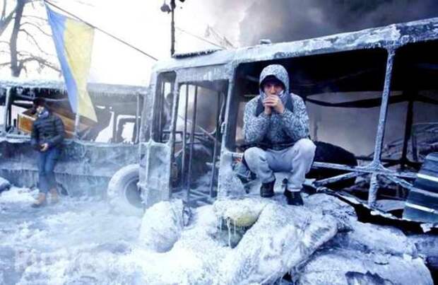 Украина падает в ледяную пропасть: "Хлопцы, замерзаем!"