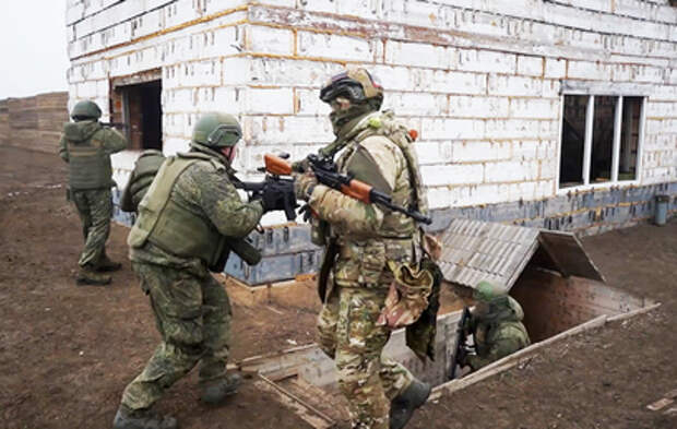 На полигонах Южного военного округа готовят инженеров для службы в зоне СВО