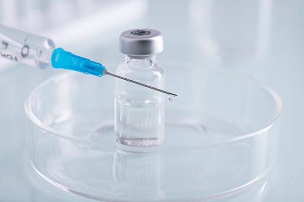 Экспериментальная вакцина от рака mRNA-4157/V940 повышает эффективность терапии на 44%