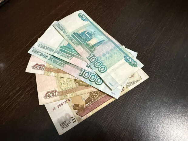 В майскую пенсию «зашили» приятный бонус: кто из пенсионеров и инвалидов получит на карту больше обычного
