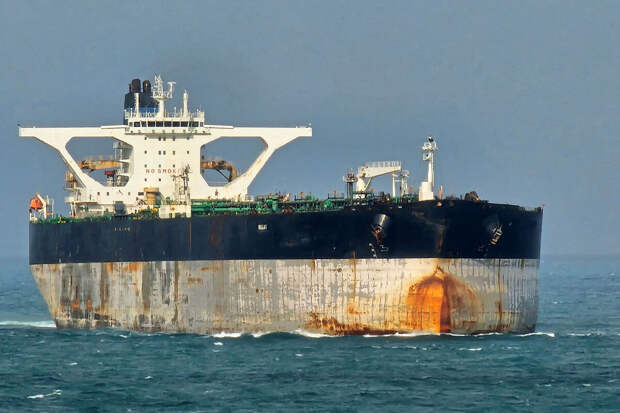 Вэнс: захваченный США танкер "Маринера" притворялся российским