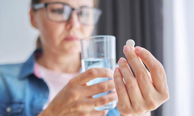 Врач Куркова рассказала, можно ли пить алкоголь, если принимаешь статины