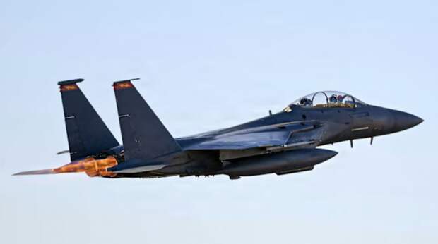 США спасли второго лётчика F-15E, сбитого над Ираном: полковник провёл более суток в иранском тылу