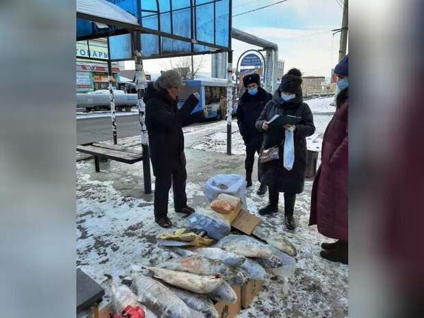 В Чите стали бороться с торговцами рыбой