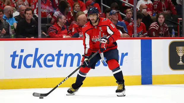 На первых ролях: Овечкин забил, Самсонов и Шестёркин оформили по шатауту в НХЛ, а Панарин сделал хет-трик из передач