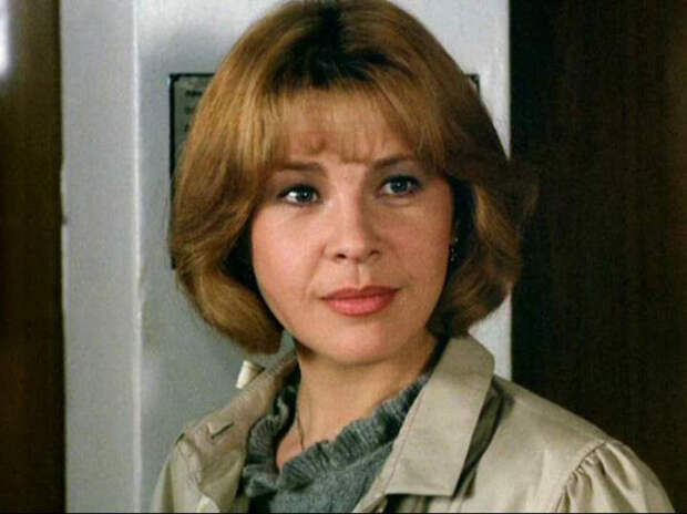 «В Пенсионном фонде на меня смотрят с жалостью». Актриса Догилева пожаловалась на минимальную пенсию вслед за Пугачевой