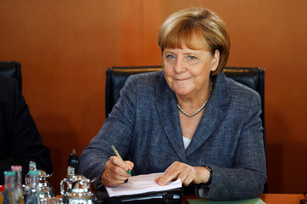 Меркель заявила о желании вернуть досанкционные отношения с РФ