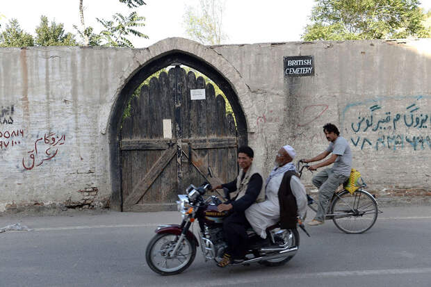 AFGHANISTAN-UNREST-CEMETERIES