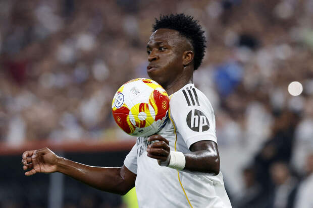 УЕФА начнет расследование инцидента с Винисиусом в матче "Бенфика" — "Реал"