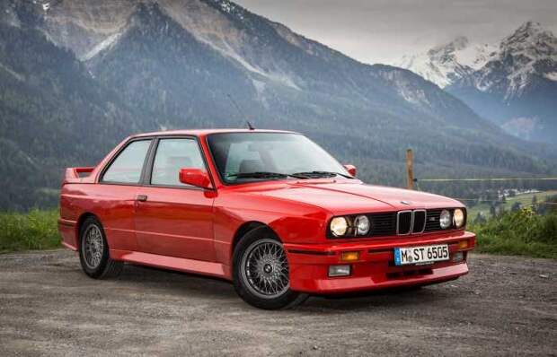 Некоторые автомобили, такие как BMW 3-Series, имеют богатую историю. | Фото: yandex.com.