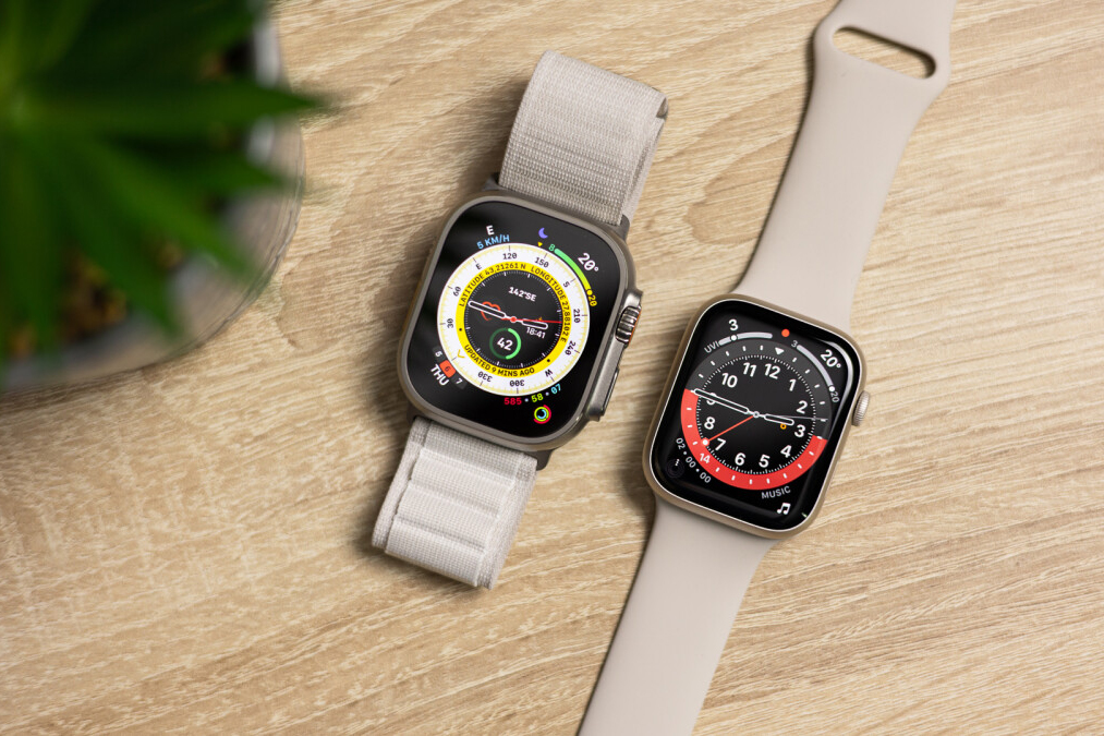 Apple-Watch-Ultra-vs-Apple-Watch-Series-8.jpg