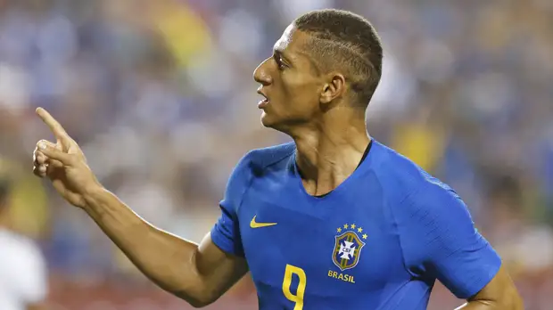 Хет-трик Ришарлисона, сенсационный провал Аргентины и разгромное поражение США: как стартовал футбольный турнир на Играх