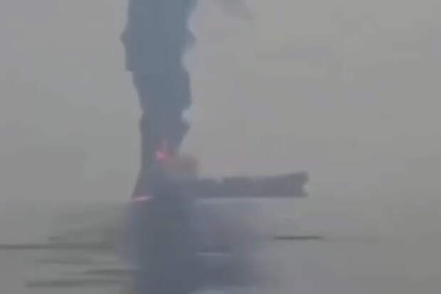 КСИР: ВС Ирана поразили три танкера, принадлежащих США и Британии