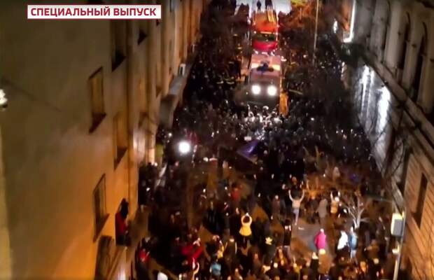 Грузию решили "поджечь" и бросить ею в Россию