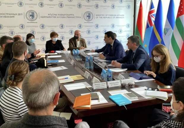 Союз Абхазии и России пытаются разрушить: кто, как и за чьи деньги? (I)