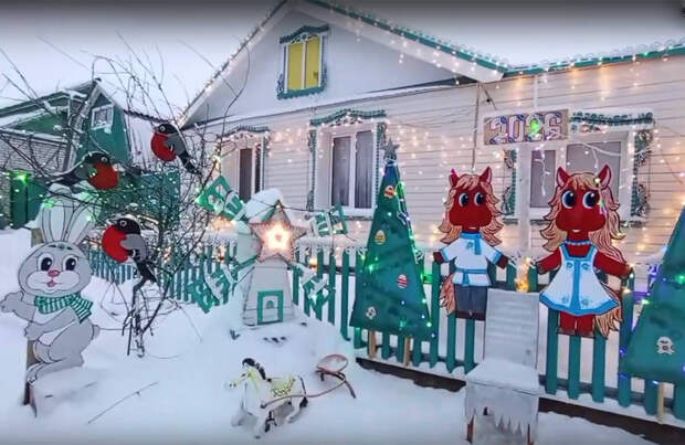 Лошади, Жираф, Снежная королева и Шурале: голосуйте за лучший зимний двор в Татарстане