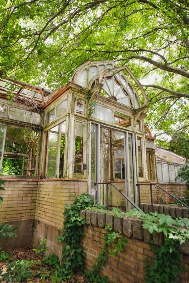Снимки различных атмосферных заброшенных мест