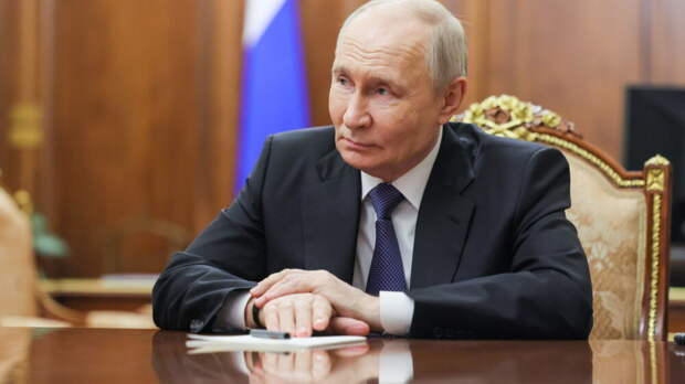Путин поздравил зарубежных лидеров с 81-й годовщиной Победы