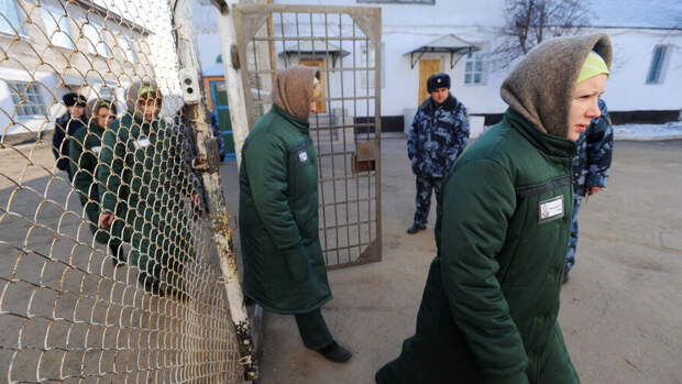 Путин помиловал 23 осуждённых женщины — в списке нет Блиновской