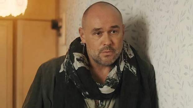 Максим Аверин раскрыл подробности конфликта с Еленой Яковлевой во время съёмок «Склифосовского»