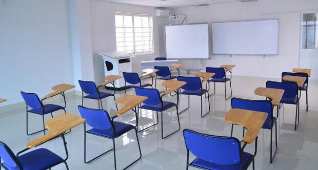 Из-за погоды в Караганде часть школьников учится дистанционно