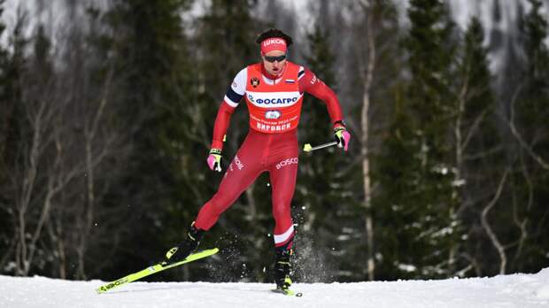 Коростелёв занял четвёртое место в скиатлоне на этапе Кубка мира в Фалуне