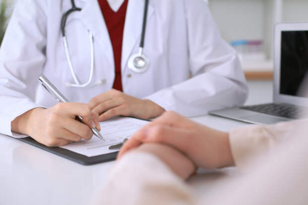 Онколог рассказал о никак не проявляющих себя годами опухолях