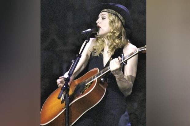 Мадонна дебютирует в сериале — певицу заметили на съёмках «Киностудии»