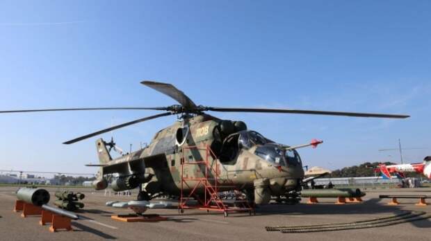 В Минобороны РФ сообщили о вынужденной посадке российского вертолета в Сирии