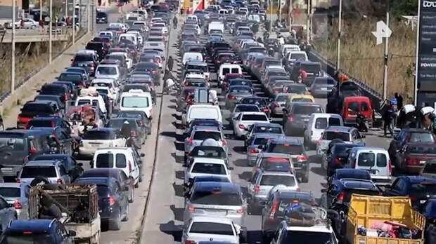 Транспортный коллапс возник в городе в Ливане из-за эскалации на Ближнем Востоке