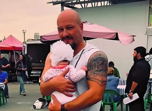 Никита Панфилов — о трудностях отцовства, бессонных ночах и помощи кинезиолога