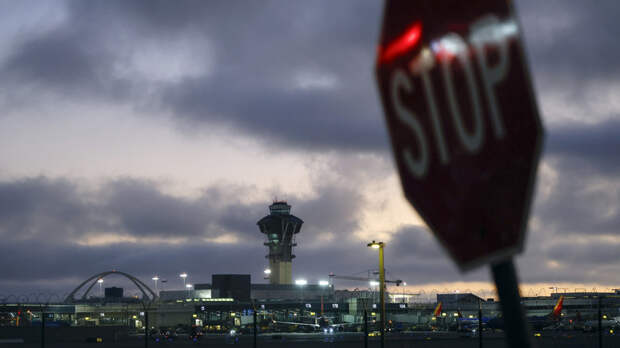 В Домодедово и ряде аэропортов России введены ограничения