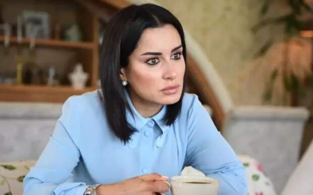 Канделаки поставила на место телеведущего за слова о «двойном стыде» за Россию перед Грузией