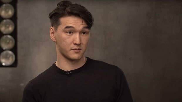 СМИ: Жена Сабурова закрывает бизнес в России