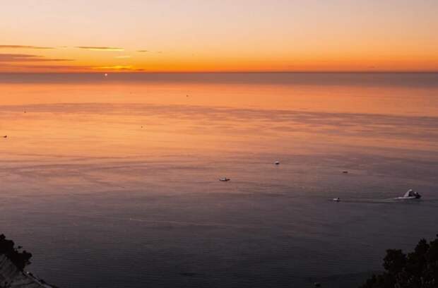 Азовское море солонеет и становится заливом Черного. Чем это грозит
