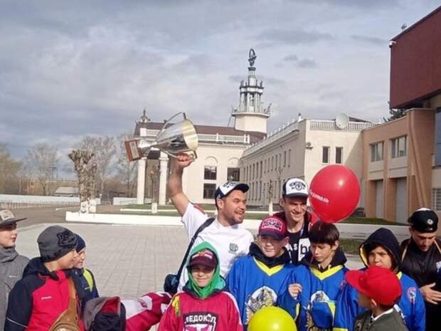Хоккейная команда «Барсы» привезла Кубок «Лиги Надежды» в Читу