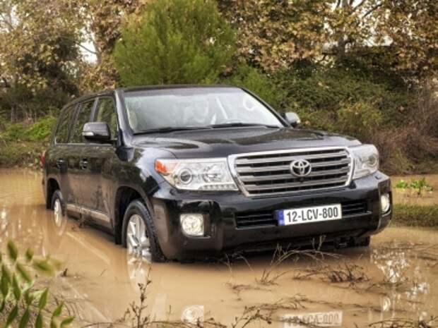 Toyota Land Cruiser 200 Toyota Land Cruiser 200