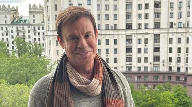 Ефима Шифрина перенес операцию по удалению опухоли