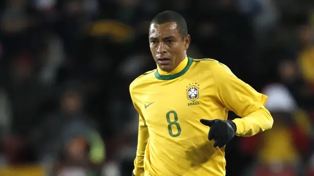 Жилберто удвоил преимущество «Бенфики» в матче со «Спартаком»