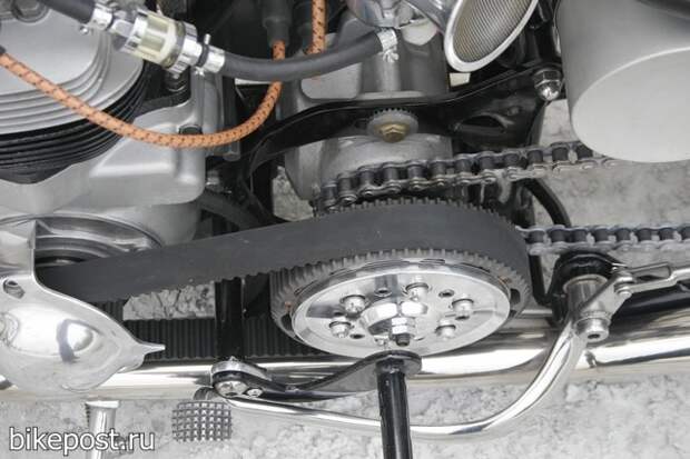 Кастом «Black Bike» на базе BSA A10 1958