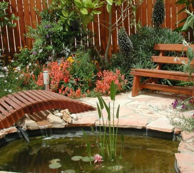 Как сделать пруд на дачном участке и обустроить его? Как сделать пруд на дачном участке и обустроить его?