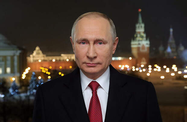 Путин поздравил россиян с Новым годом